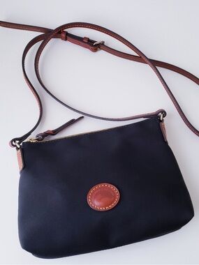 Dooney & Bourke Black Lightweight Nylon Rosie Crossbody/ Shoulder Bag EUC